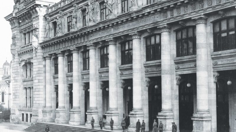 1917, Palatul Poștelor
