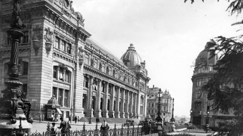 1930, Palatul Poștelor